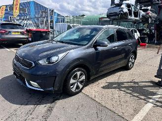 Unfallwagen Kia Niro 1.6 HYBRIDE / AUTOMAAT 2017/7