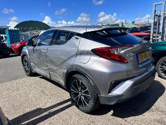 Toyota CH-R 1.8 HYRBIDE picture 6