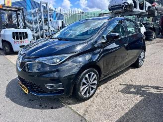 Coche accidentado Renault Zoé R135 ZEN 52 KWH 2020/7
