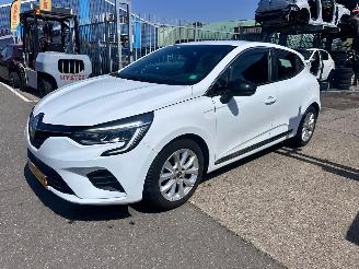 Vaurioauto  passenger cars Renault Clio 1.0 TCe Bi-FEUL / LPG 2020/5