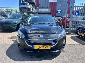 Ford Focus 1.0 EcoBoost Hybride / PANO / TITANIUM picture 3