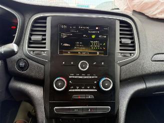 Renault Mégane 1.5 DCI LIMITED / AUTOMAAT picture 10