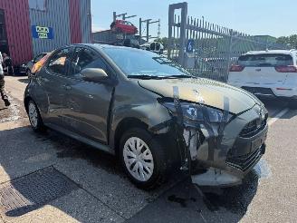 Toyota Yaris 1.5 HYRBIDE picture 3