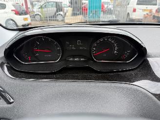 Peugeot 208 1.2 VTI ACTIVE picture 9