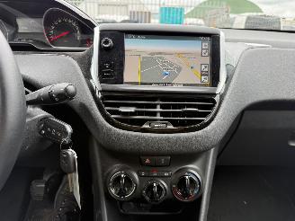 Peugeot 208 1.2 VTI ACTIVE picture 10