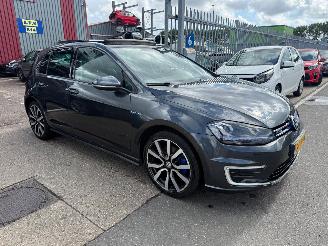 Volkswagen Golf 1.4 TSI / GTE / DSG / PANO picture 4