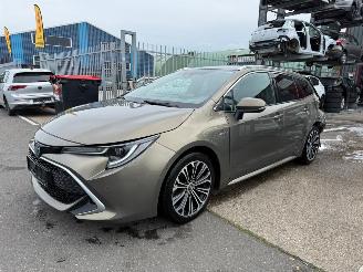 Vaurioauto  passenger cars Toyota Corolla Touring Sports 1.8 HYBRIDE 2019/6