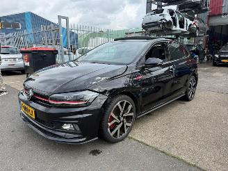krockskadad bil auto Volkswagen Polo 2.0 TSI / GTI / PANO / 2020/12