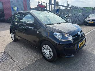 Auto incidentate Volkswagen Up! 1.0 MOVE UP BLUEMOTION 2016/4