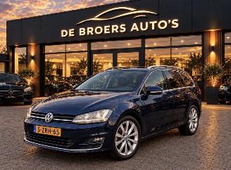 uszkodzony samochody osobowe Volkswagen Golf 1.6 TDI / DSG / PANO / HIGHLINE 2015/3