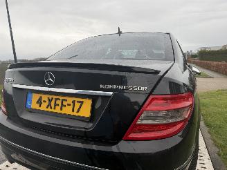 Vaurioauto  passenger cars Mercedes C-klasse 200 KOMPRESSOR ELEGANCE AUTOMAAT 2007/6