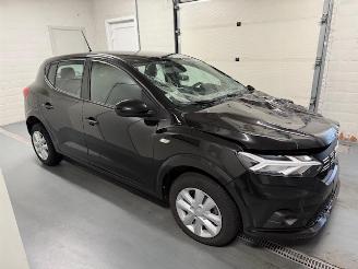 krockskadad bil auto Dacia Sandero  2024/4