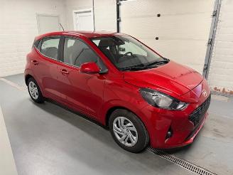 damaged passenger cars Hyundai I-10  2025/2