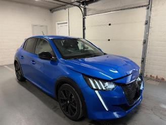 Vaurioauto  passenger cars Peugeot 208  2023/9