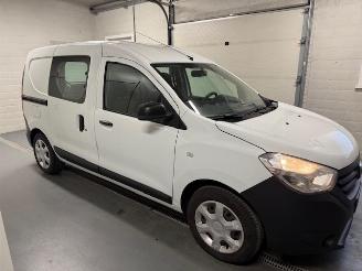Schadeauto Dacia Dokker  2017/2