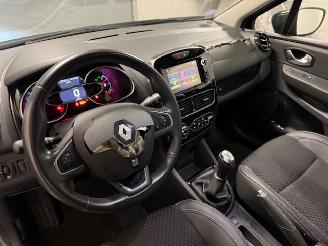 Renault Clio  picture 8