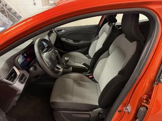 Renault Clio  picture 8