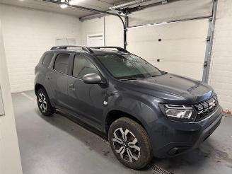 krockskadad bil auto Dacia Duster  2023/3