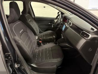 Dacia Duster // NUR 27000 KM // picture 13