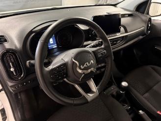 Kia Picanto  picture 8