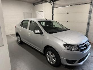 Vaurioauto  passenger cars Dacia Logan  2016/9