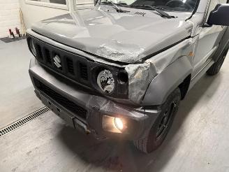 Suzuki Jimny  picture 4