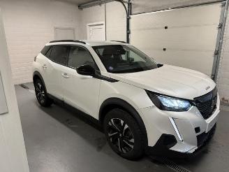 skadebil auto Peugeot 2008  2023/3