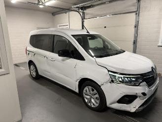 škoda osobní automobily Renault Kangoo // NUR 8000 KM // 2024/7