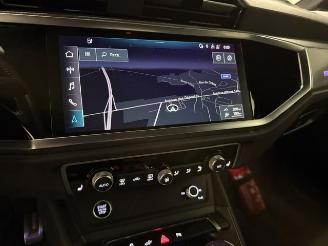 Audi Q3  picture 19