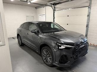 skadebil auto Audi Q3  2023/5