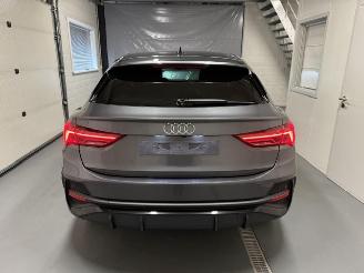 Audi Q3  picture 6