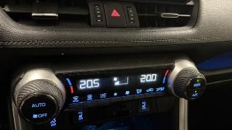 Toyota Rav-4  picture 17