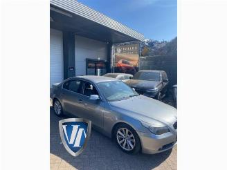 Coche siniestrado BMW 5-serie 5 serie (E60), Sedan, 2003 / 2010 523i 24V 2005/11