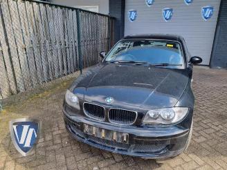 Coche siniestrado BMW 1-serie 1 serie (E81), Hatchback 3-drs, 2006 / 2012 116i 2.0 16V 2009