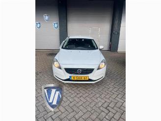 Salvage car Volvo V-40 V40 (MV), Hatchback 5-drs, 2012 / 2019 1.6 D2 2013/10