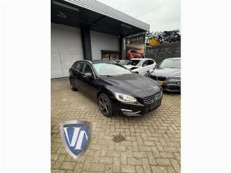 Autoverwertung Volvo V-60 V60 I (FW/GW), Combi, 2010 / 2018 2.4 D6 20V Plug-in Hybrid AWD 2014/7