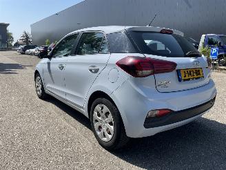 Damaged car Hyundai I-20 1.2 euro6 5drs 2018/12