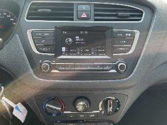 Hyundai I-20 1.2 euro6 5drs picture 13