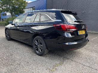 uszkodzony samochody osobowe Opel Astra 1.0 77 kw 2019/8
