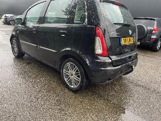 Schadeauto Lancia Musa 1.4 aut. 2010/10