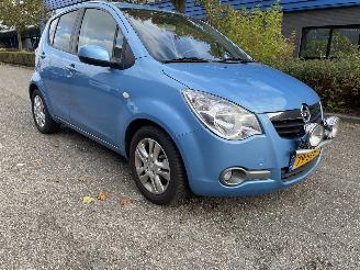 Schadeauto Opel Agila 1.0 5ds 2011/1