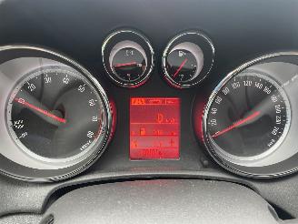 Opel Astra 1.4T picture 14