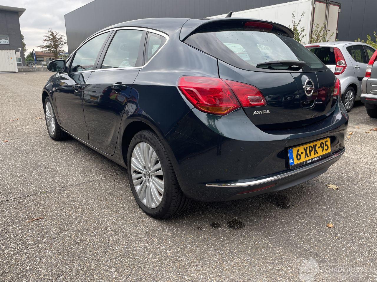 Opel Astra 1.4T