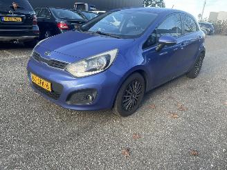 Kia Rio 5drs airco picture 3