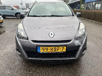 Renault Clio 1.5 dci 5drs picture 4