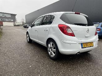 skadebil auto Opel Corsa 1.4 5drs 2014/7