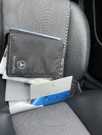 Mercedes C-klasse 200k sedan picture 16