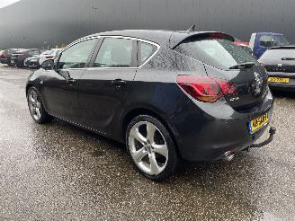 Opel Astra 1.4T 103KW picture 2