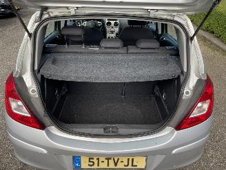 Opel Corsa 1.2 5drs airco picture 10