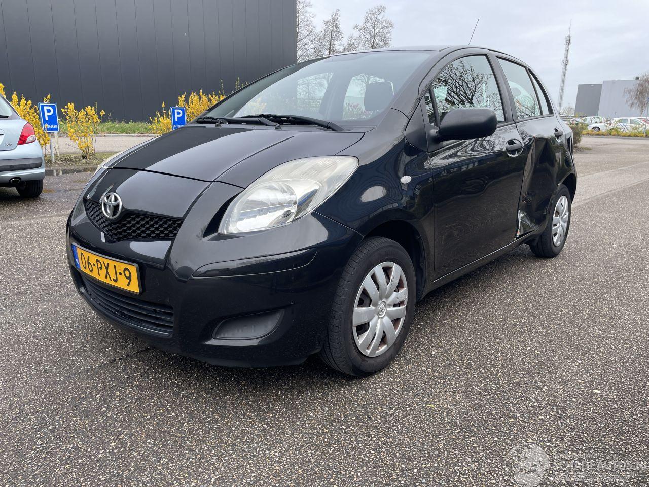 Toyota Yaris 1.0 5drs